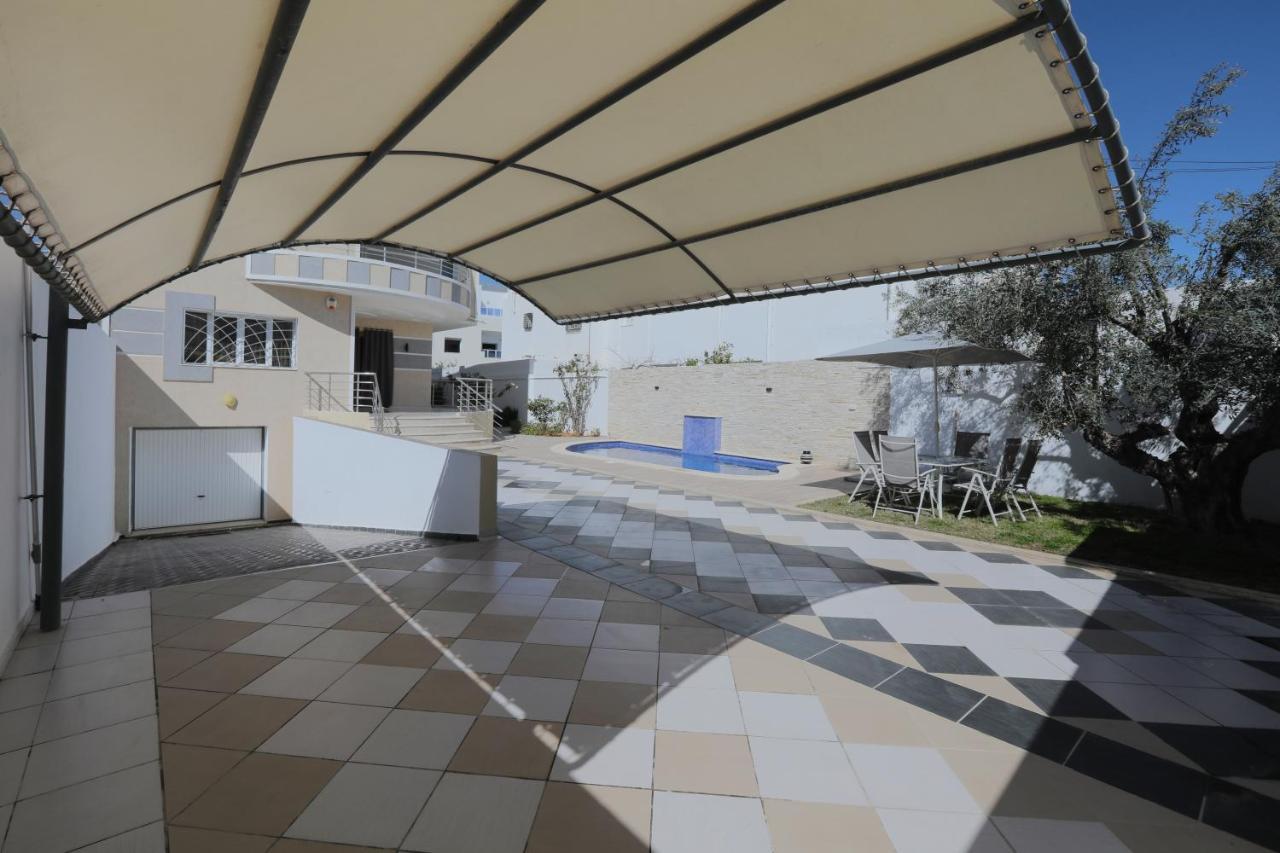 Magnifique Avec Piscine, Pour Vos ! Villa