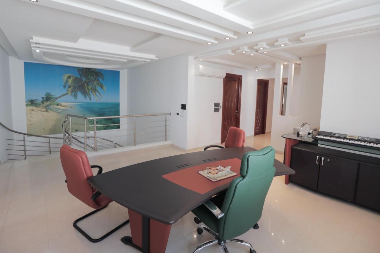 Magnifique Avec Piscine, Pour Vos !