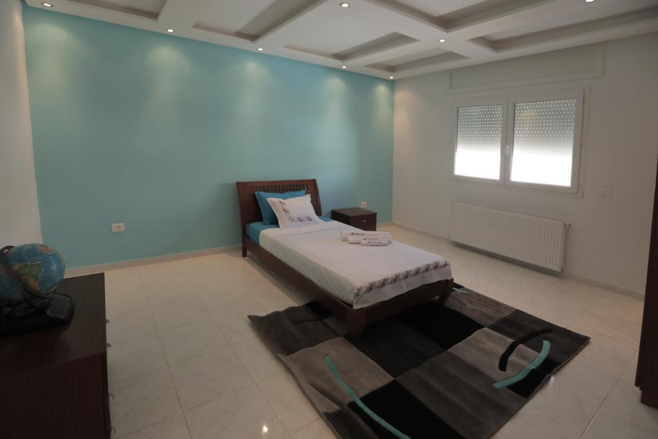 Magnifique Avec Piscine, Pour Vos ! * Monastir