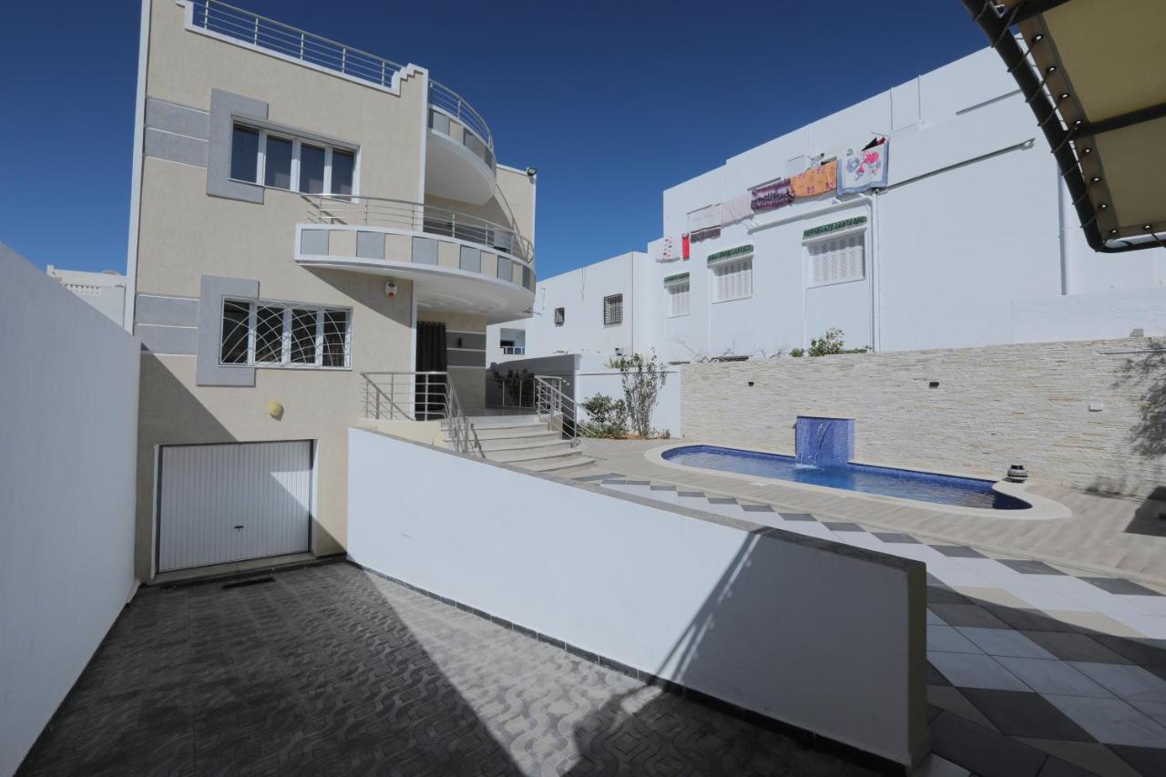 Magnifique Avec Piscine, Pour Vos ! Monastir